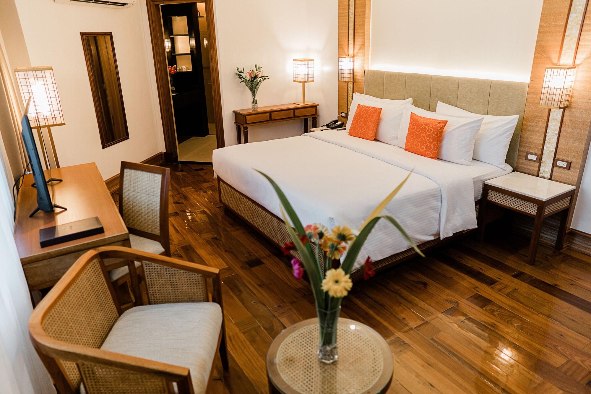 The Legend Palawan Hotel Puerto Princesa Bagian luar foto
