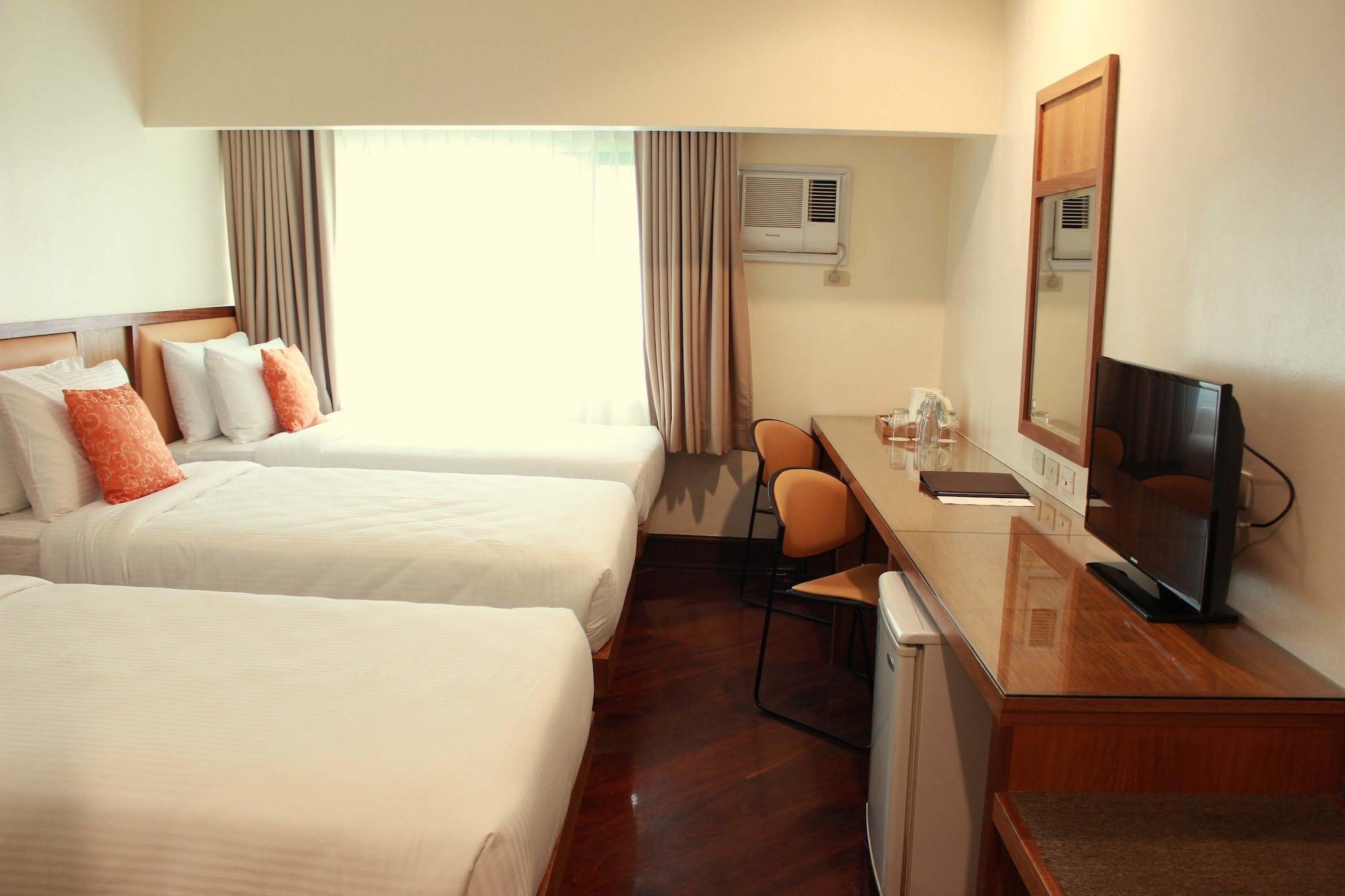 The Legend Palawan Hotel Puerto Princesa Bagian luar foto