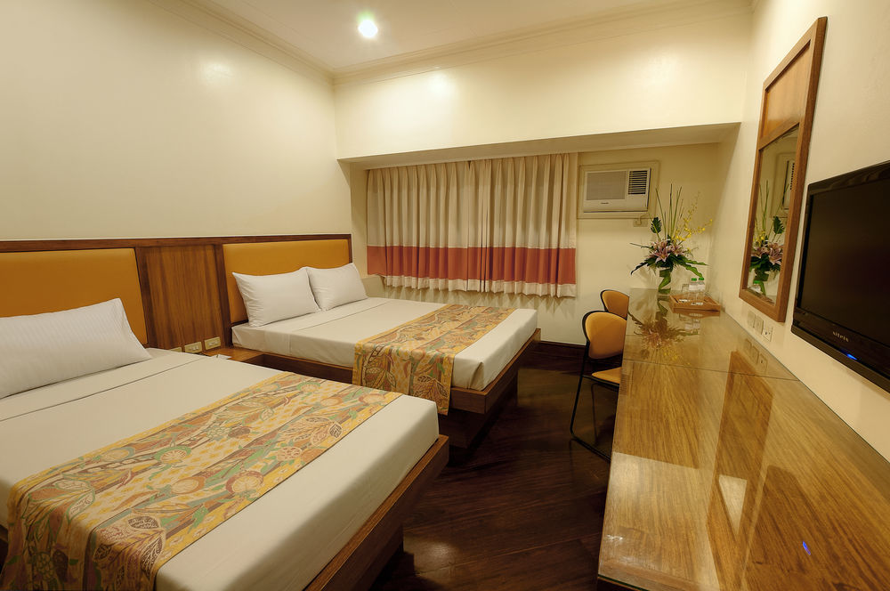 The Legend Palawan Hotel Puerto Princesa Bagian luar foto