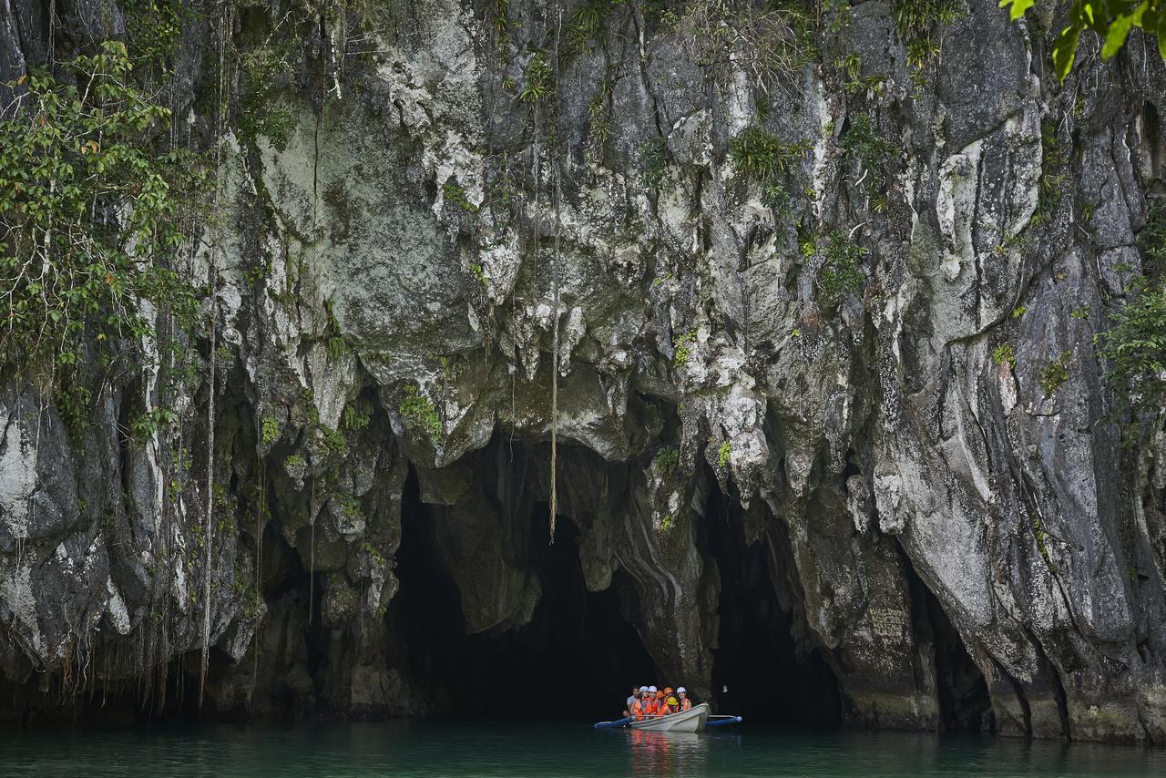 The Legend Palawan Hotel Puerto Princesa Bagian luar foto