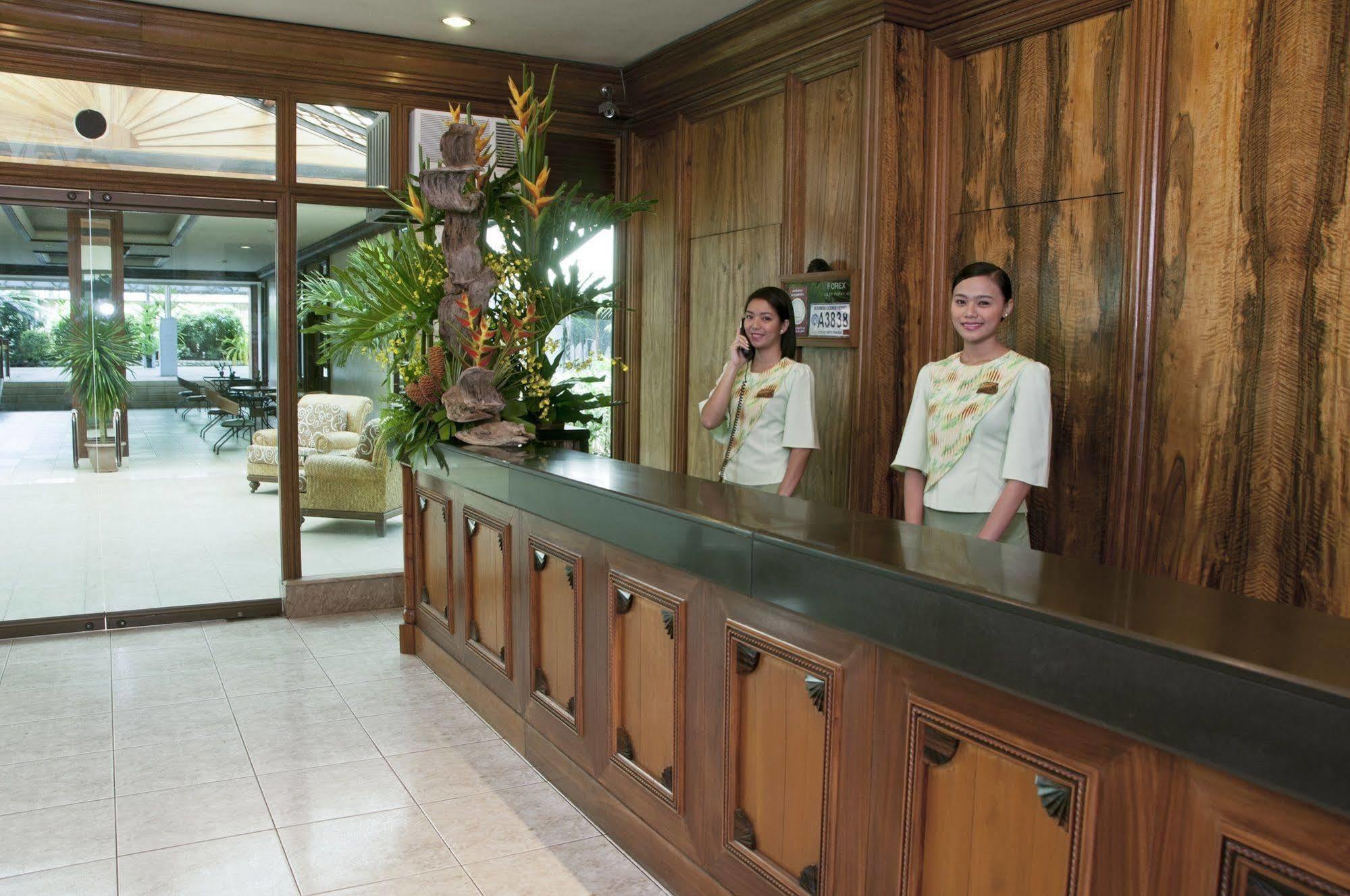 The Legend Palawan Hotel Puerto Princesa Bagian luar foto